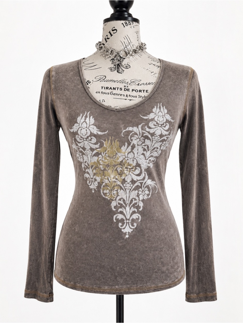Women's Long Sleeve Scoop Neck Graphic Top - Taupe